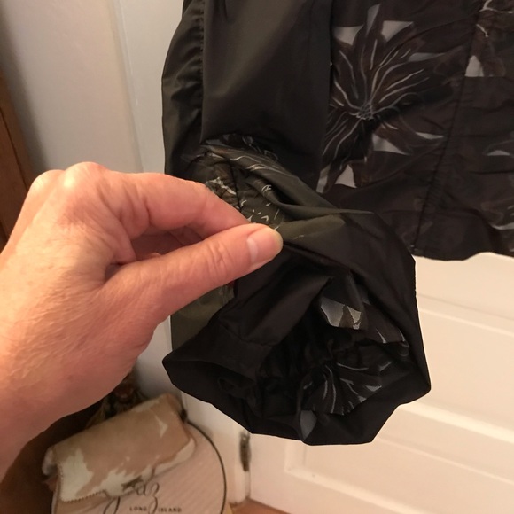 Insight ruched jacket - Picture 5 of 9